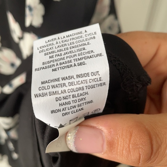 🎀 2/$30 Reitmans: Floral flowy dress - Picture 5 of 5